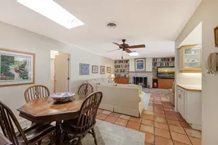 1672 Shoreland Dr, Sarasota, FL 34239 - Photo 18