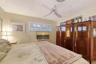 1672 Shoreland Dr, Sarasota, FL 34239 - Photo 24