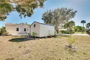 223 Palmetto Rd W, Nokomis, FL 34275 - Photo 86