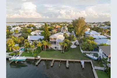 504 59th Street, Holmes Beach, FL 34217 - Photo 32