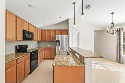 12734 Shimmering Oak Circle, Venice, FL 34293 - Photo 18