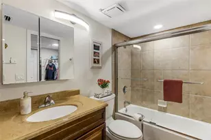 1657 Brookhouse Cir, Sarasota, FL 34231 - Photo 24