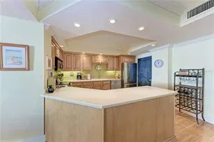 1212 Benjamin Franklin Dr, Sarasota, FL 34236 - Photo 6