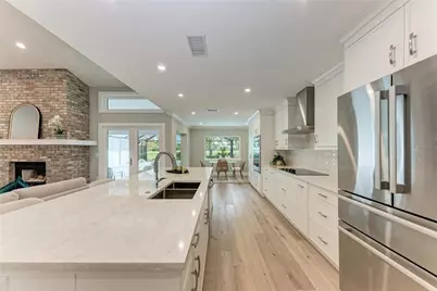 3906 Prairie Dunes Drive, Sarasota, FL 34238 - Photo 14