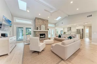 3906 Prairie Dunes Drive, Sarasota, FL 34238 - Photo 10