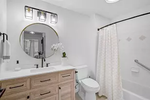 750 N Tamiami Trl, Sarasota, FL 34236 - Photo 18