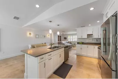 413 Poinsettia Road, Anna Maria, FL 34216 - Photo 10