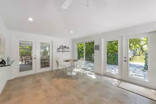 413 Poinsettia Rd, Anna Maria, FL 34216 - Photo 14