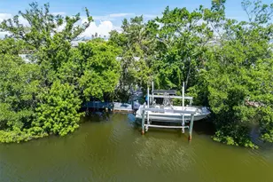 413 Poinsettia Rd, Anna Maria, FL 34216 - Photo 48