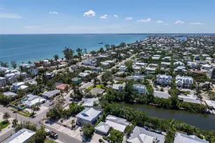 413 Poinsettia Rd, Anna Maria, FL 34216 - Photo 50