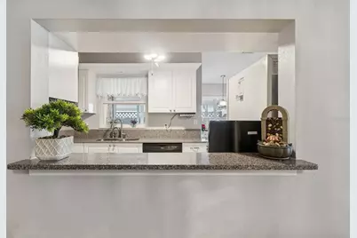 2911 74th St W, Bradenton, FL 34209 - Photo 8