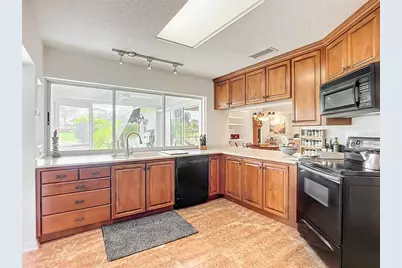 3870 Torrey Pines Boulevard, Sarasota, FL 34238 - Photo 10