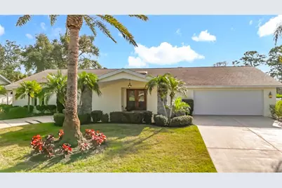 3870 Torrey Pines Boulevard, Sarasota, FL 34238 - Photo 2