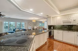 800 Benjamin Franklin Dr, Sarasota, FL 34236 - Photo 8