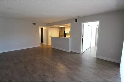 8115 45th Court E #2, Sarasota, FL 34243 - Photo 4