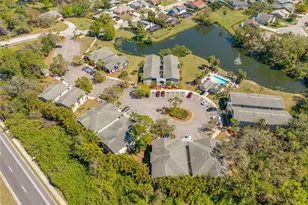 8115 45th Ct E, Sarasota, FL 34243 - Photo 14