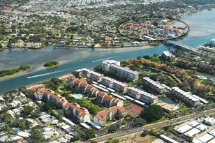 1648 Stickney Point Rd, Sarasota, FL 34231 - Photo 24