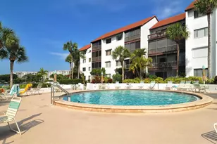 1648 Stickney Point Rd, Sarasota, FL 34231 - Photo 32