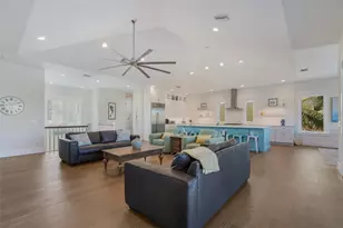 50 N Shore Dr, Anna Maria, FL 34216 - Photo 10