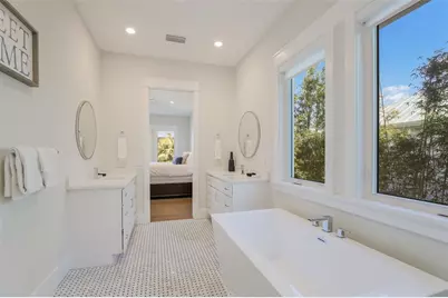 50 N Shore Drive, Anna Maria, FL 34216 - Photo 24