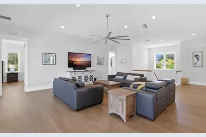 50 N Shore Drive, Anna Maria, FL 34216 - Photo 10