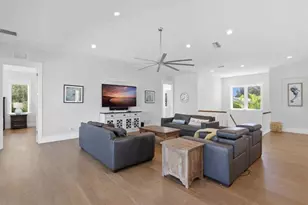 50 N Shore Dr, Anna Maria, FL 34216 - Photo 10