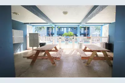 3001 Bee Ridge Road #219, Sarasota, FL 34239 - Photo 16