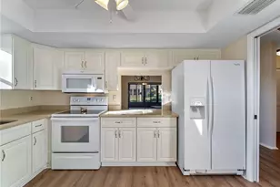 365 Oak Hill Way, Sarasota, FL 34232 - Photo 8