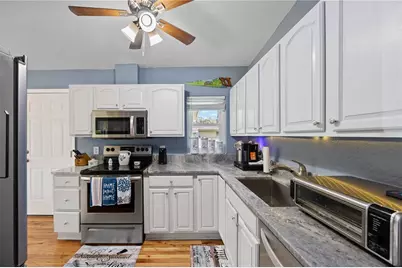 1915 3rd Avenue E, Bradenton, FL 34208 - Photo 8