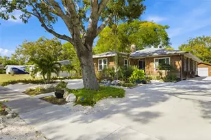 2502 15th Ave W, Bradenton, FL 34205 - Photo 4