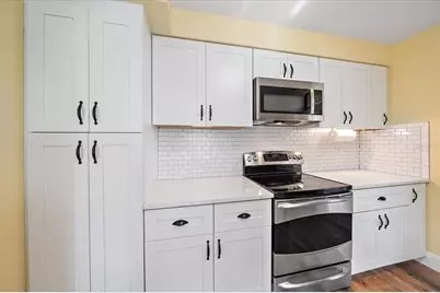 2426 Tangerine Drive, Sarasota, FL 34239 - Photo 10