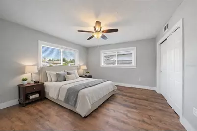 2426 Tangerine Drive, Sarasota, FL 34239 - Photo 12