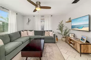 5405 Kensington St, Sarasota, FL 34232 - Photo 6