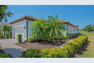 5352 Vaccaro Court, Bradenton, FL 34211 - Photo 2