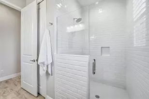 3467 Compound Ct, Sarasota, FL 34240 - Photo 44