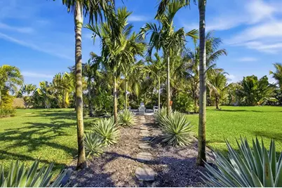 3467 Compound Court, Sarasota, FL 34240 - Photo 8