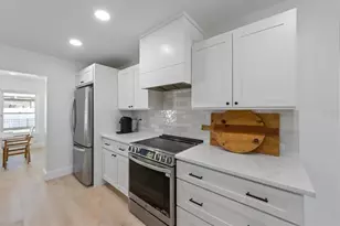 414 79th St, Holmes Beach, FL 34217 - Photo 20