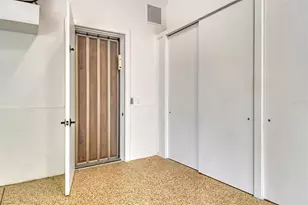 5326 Siesta Cove Dr, Sarasota, FL 34242 - Photo 96