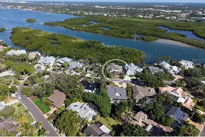 5326 Siesta Cove Drive, Sarasota, FL 34242 - Photo 8