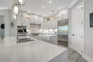 5326 Siesta Cove Dr, Sarasota, FL 34242 - Photo 18