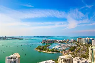 7193 W Country Club Dr N, Sarasota, FL 34243 - Photo 32