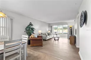 7193 W Country Club Dr N, Sarasota, FL 34243 - Photo 4