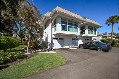 535 Sutton Place, Longboat Key, FL 34228 - Photo 1