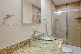 535 Sutton Pl, Longboat Key, FL 34228 - Photo 20