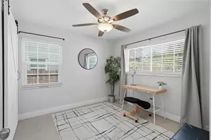 6531 2nd Ave S, Saint Petersburg, FL 33707 - Photo 8