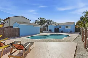 6531 2nd Ave S, Saint Petersburg, FL 33707 - Photo 16