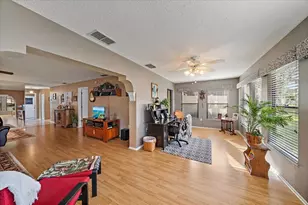 4735 Oak Hill Dr, Sarasota, FL 34232 - Photo 8