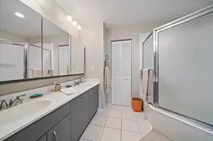 4735 Oak Hill Dr, Sarasota, FL 34232 - Photo 16