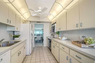 20 Whispering Sands Dr, Sarasota, FL 34242 - Photo 34