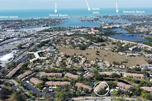 646 Bird Bay Dr E, Venice, FL 34285 - Photo 4